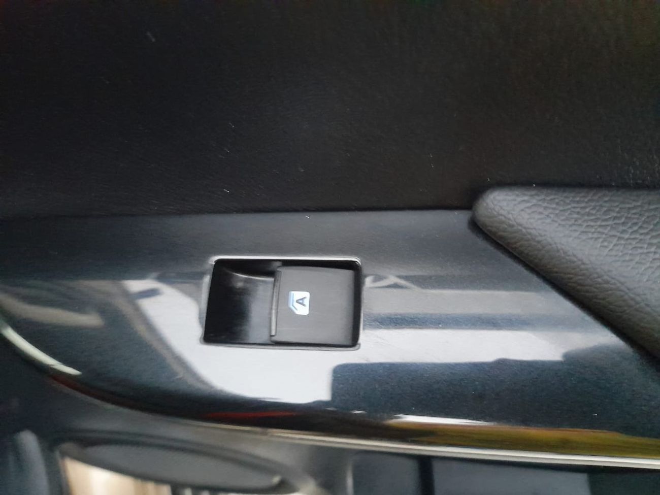 Toyota Hilux RHD DIESEL 2.8 CANOPY