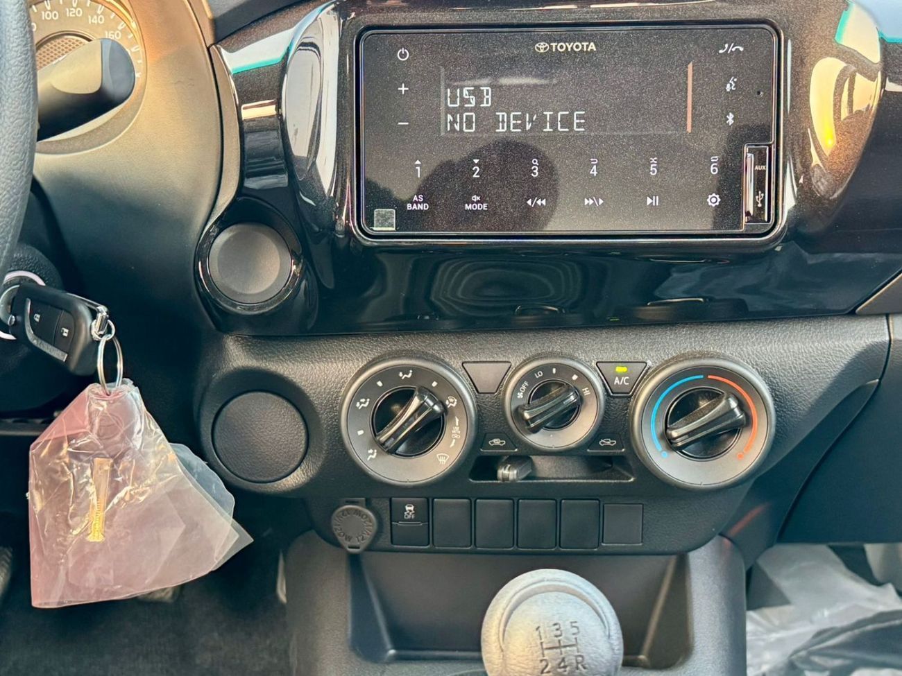 تويوتا هيلوكس GL 2.4L Double Cab