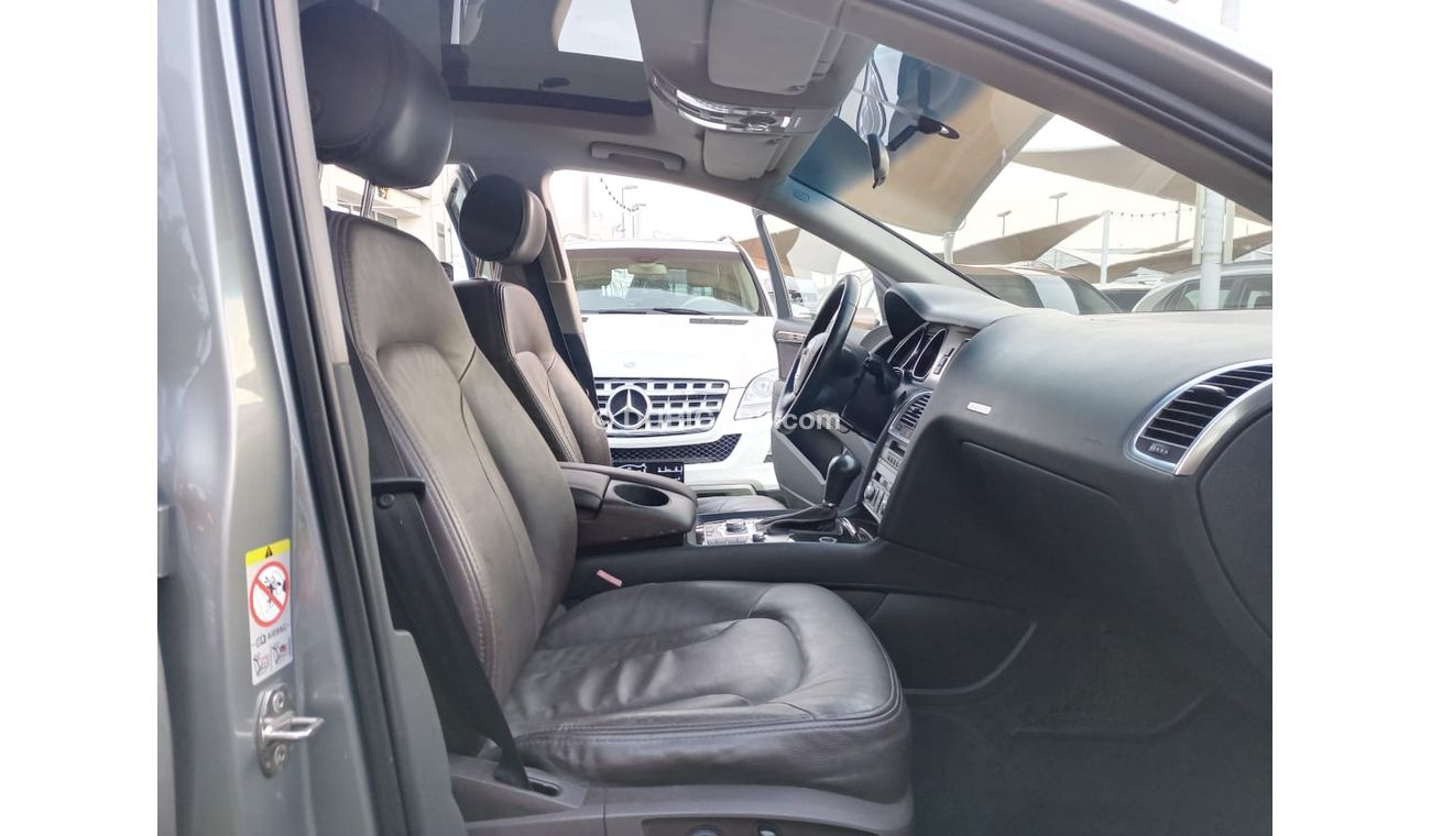 أودي Q7 موديل 2009 خليجى بانوراما جلد مثبت سرعة تحكم رنجات حساسات بحالة ممتازة لاتحتاج لأى مصاريف