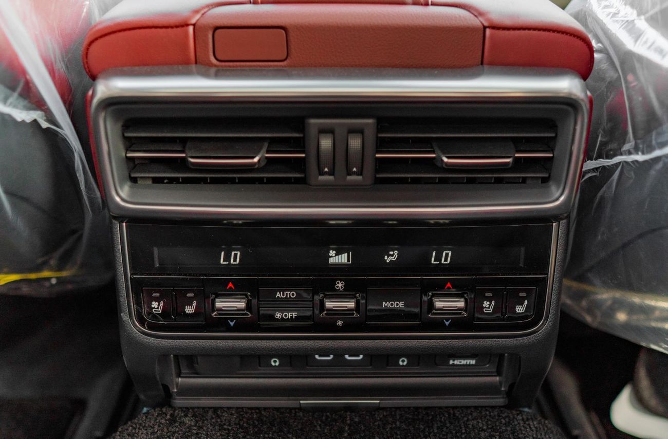 لكزس LX 700h 2025 Lexus LX700h Signature 3.5L AT Hybrid 7Seats (Black-Red)