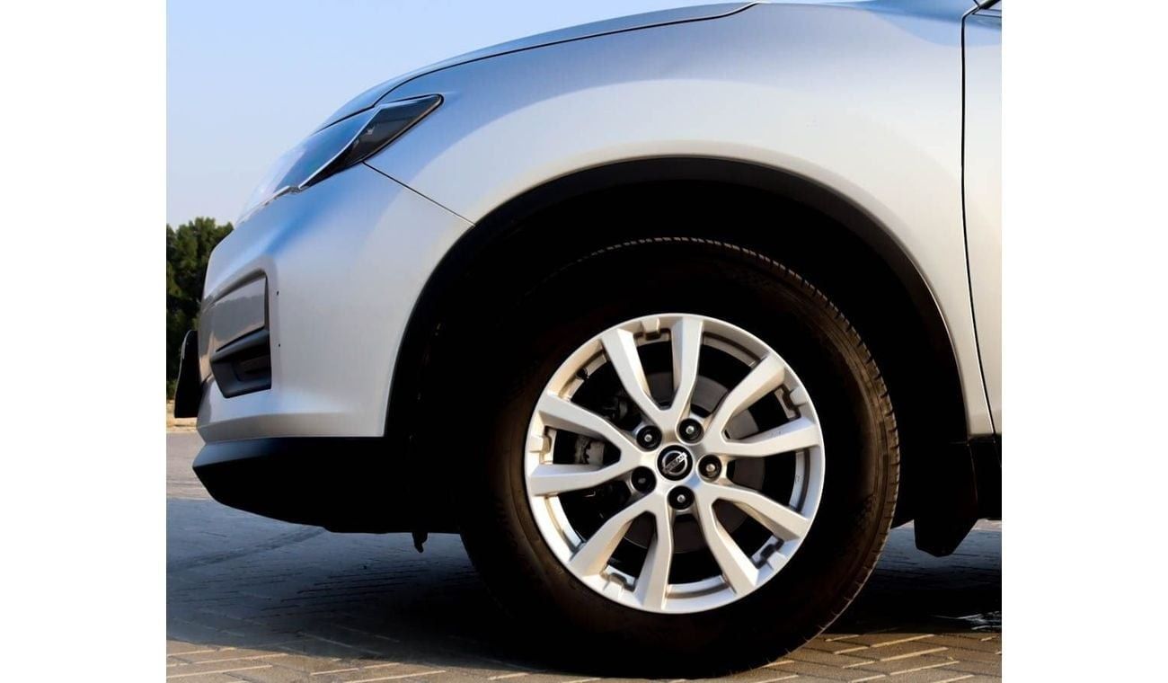 Nissan XTrail SV 2.5L Nissan x-trail 2.5L 2021 GCC accident free in excellent condition 1217 P.M