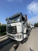 سنوترك هوو N7G 8x4 Mixer MC11.43-30