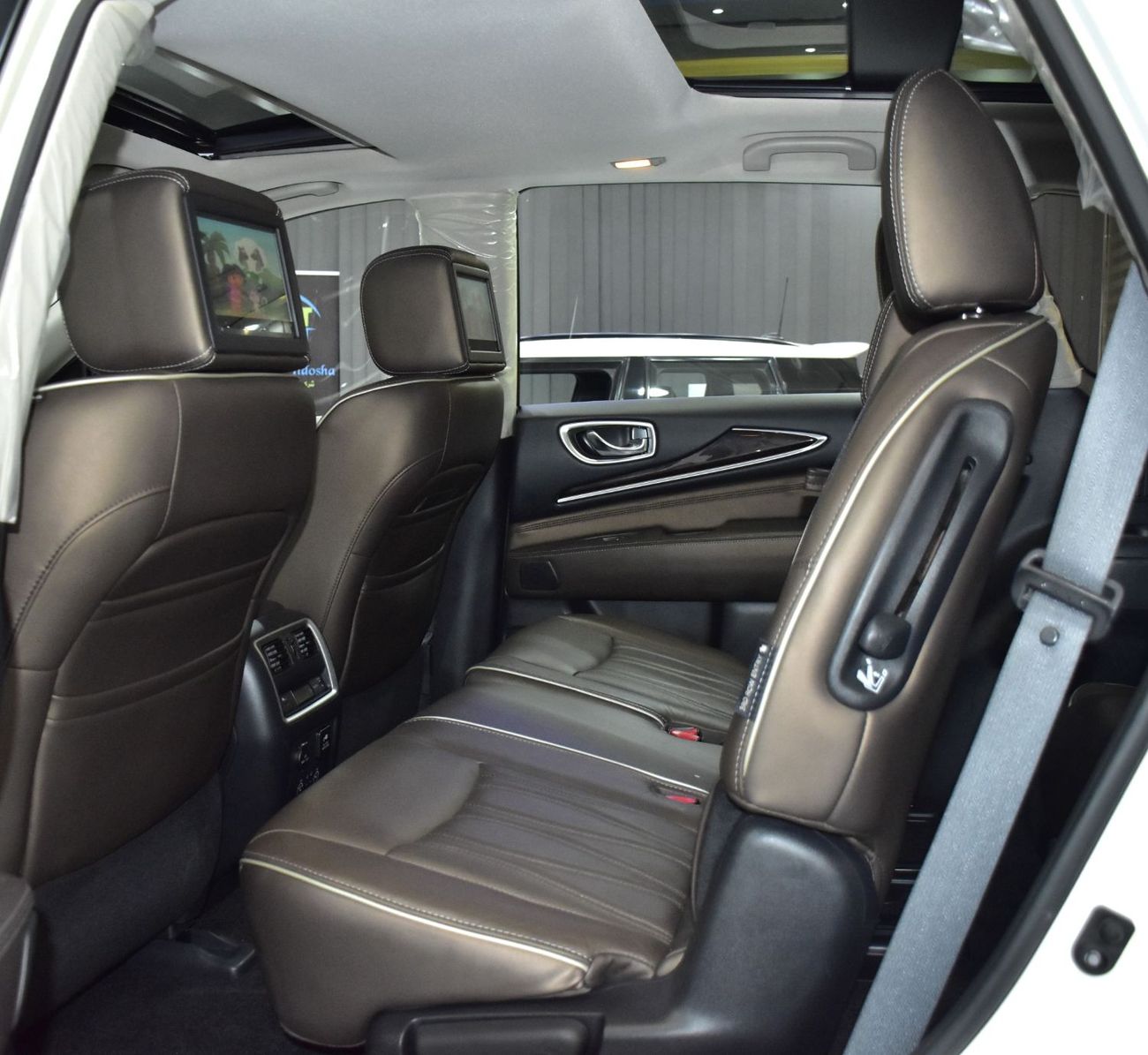 إنفينيتي QX60 EXCELLENT DEAL for our Inifiniti QX60 ( 2018 Model ) in White Color GCC Specs