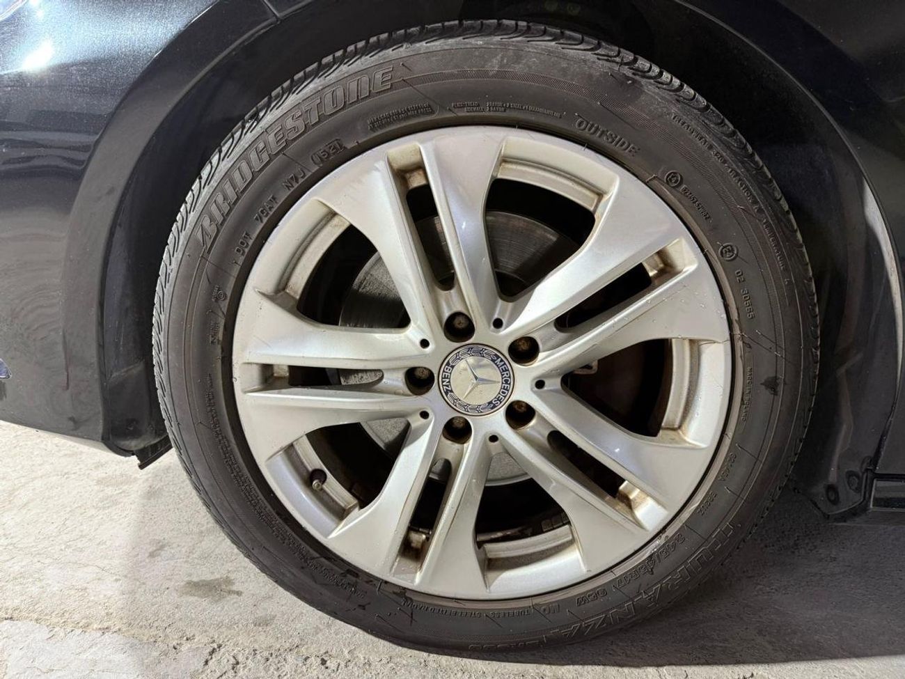 مرسيدس بنز E 350 3.5L | FULL SERVICE HISTORY| BLACK LEATHER SEATS | PUSH START