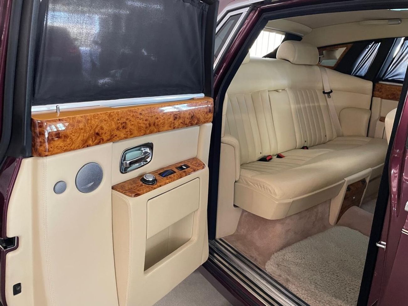 رولز رويس فانتوم Phantom Sedan 4-Door