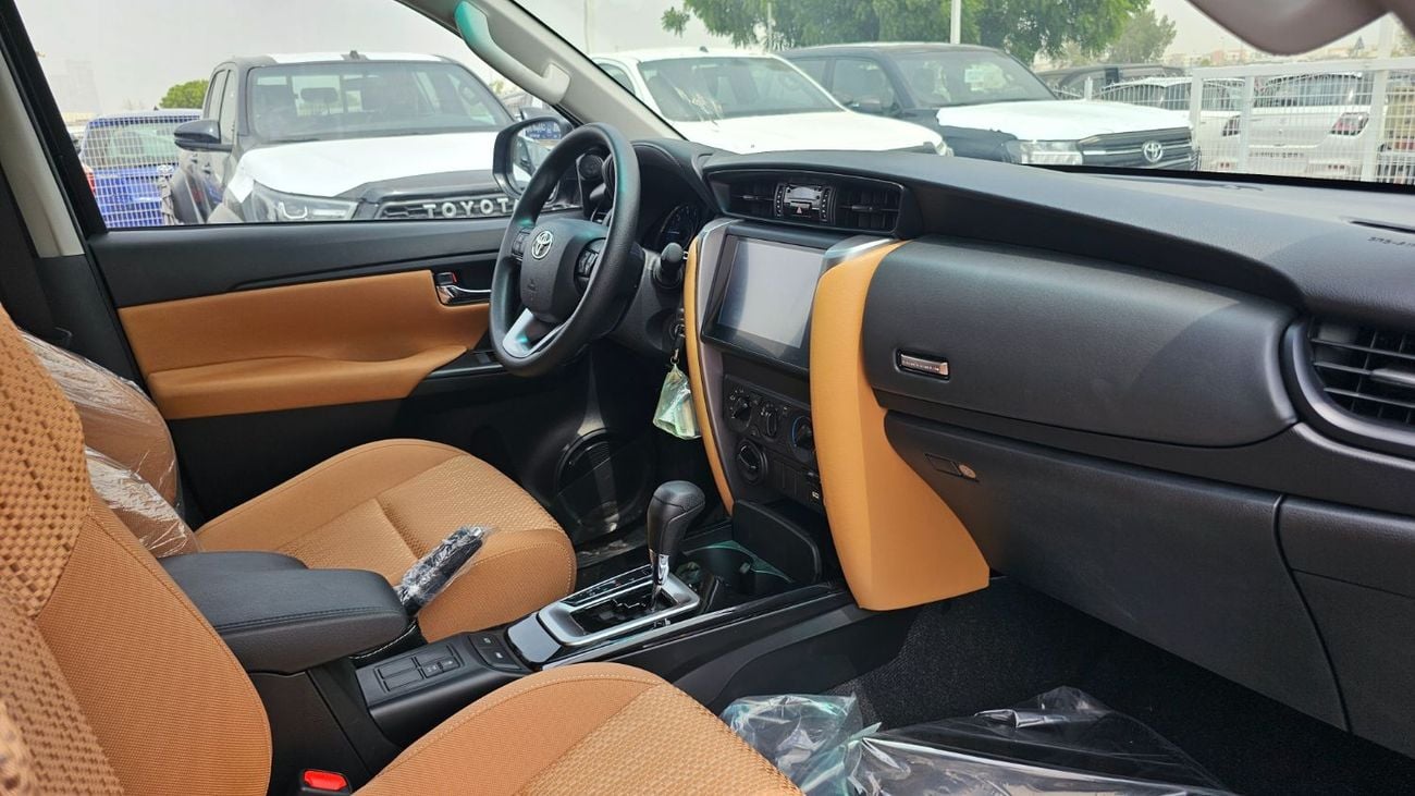 Toyota Fortuner SR5