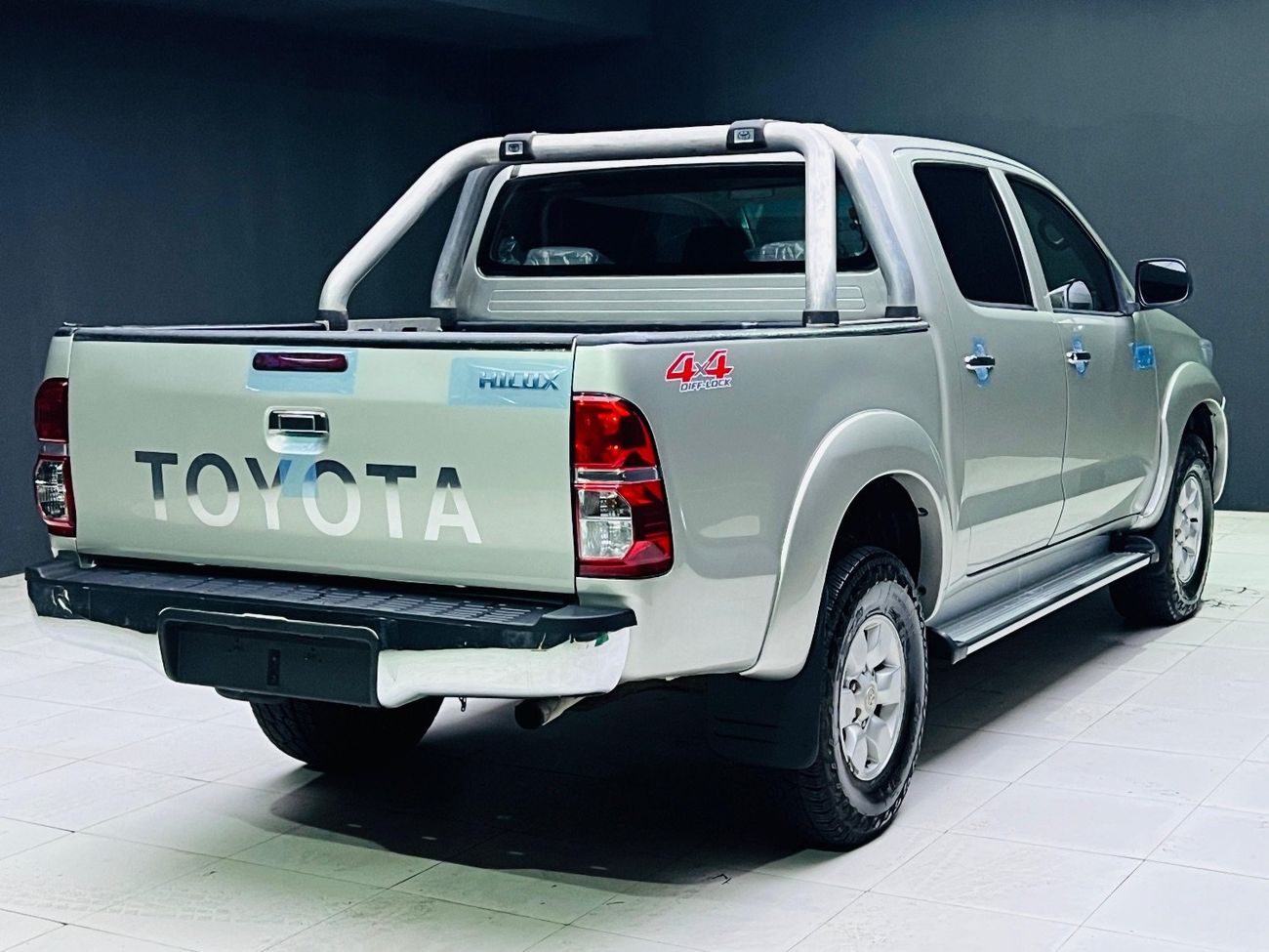 Toyota Hilux Toyota Hilux year 2006 automatic gear diesel engine 4x4