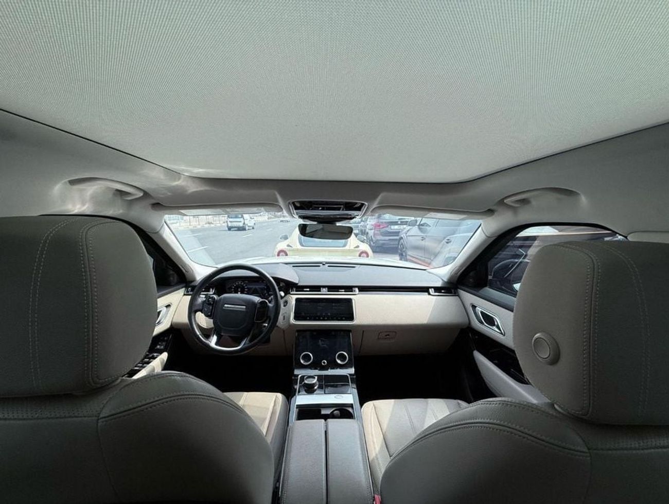 لاند روفر رينج روفر فيلار P250 R-Dynamic S 2.0L 2019 VELAR R DYNAMIC SE P250 / 40,000 KM / Warranty Available up on request