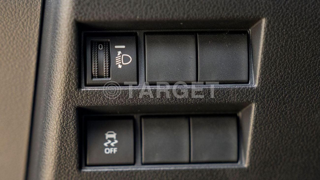 تويوتا لاند كروزر GXR3 3.3L