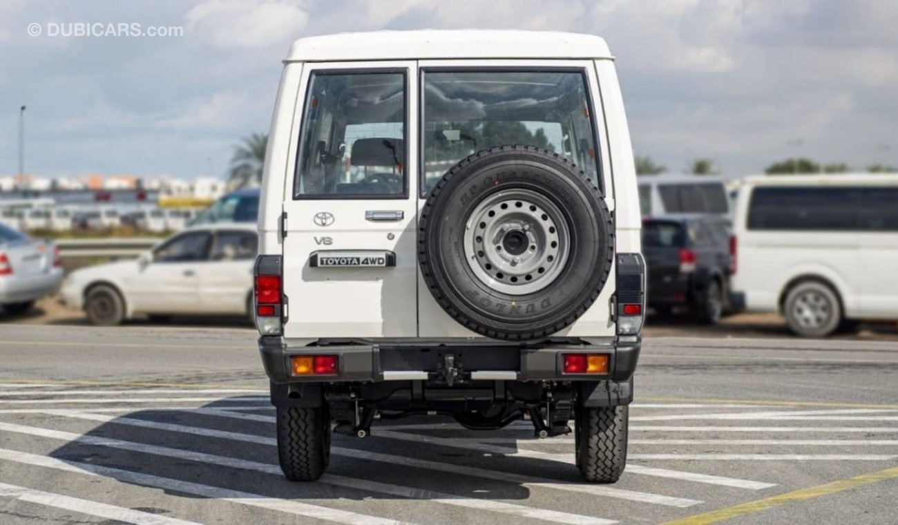 تويوتا لاند كروزر LAND CRUISER HARDTOP 3DOOR 4.5L V8