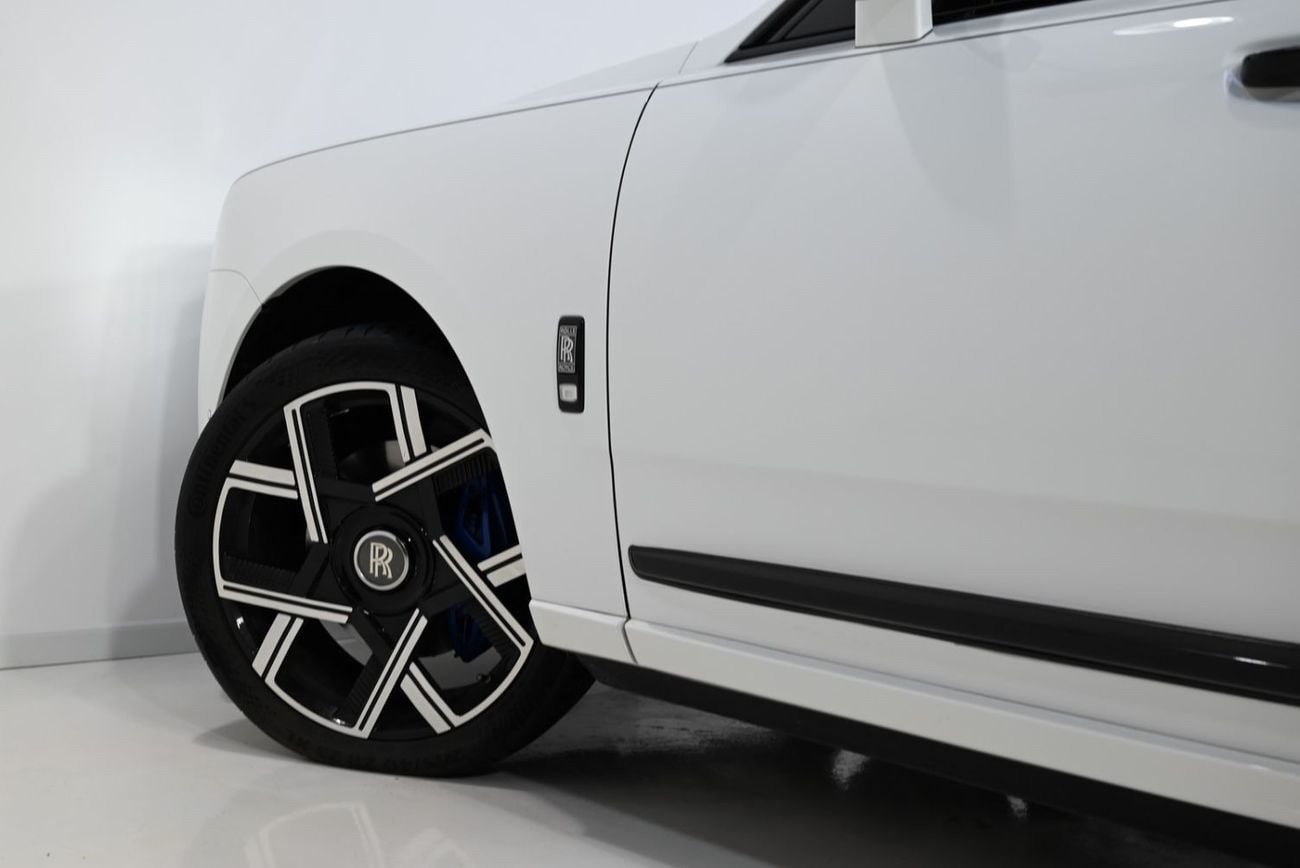 رولز رويس كولينان Silver Badge 2022 Rolls Royce Cullinan Silver Badge 2026 Facelift, 1 Year Warranty, Clean Title