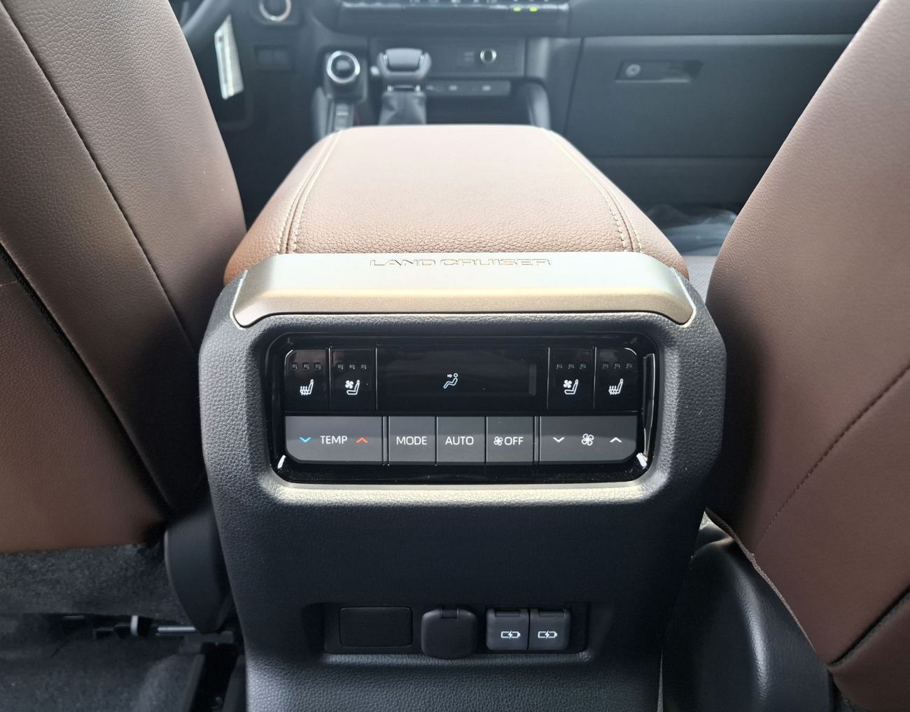 Toyota Prado Toyota Prado Luxury 2.4L 2025 GCC Black inside Brown Petrol Radar (Export Only)