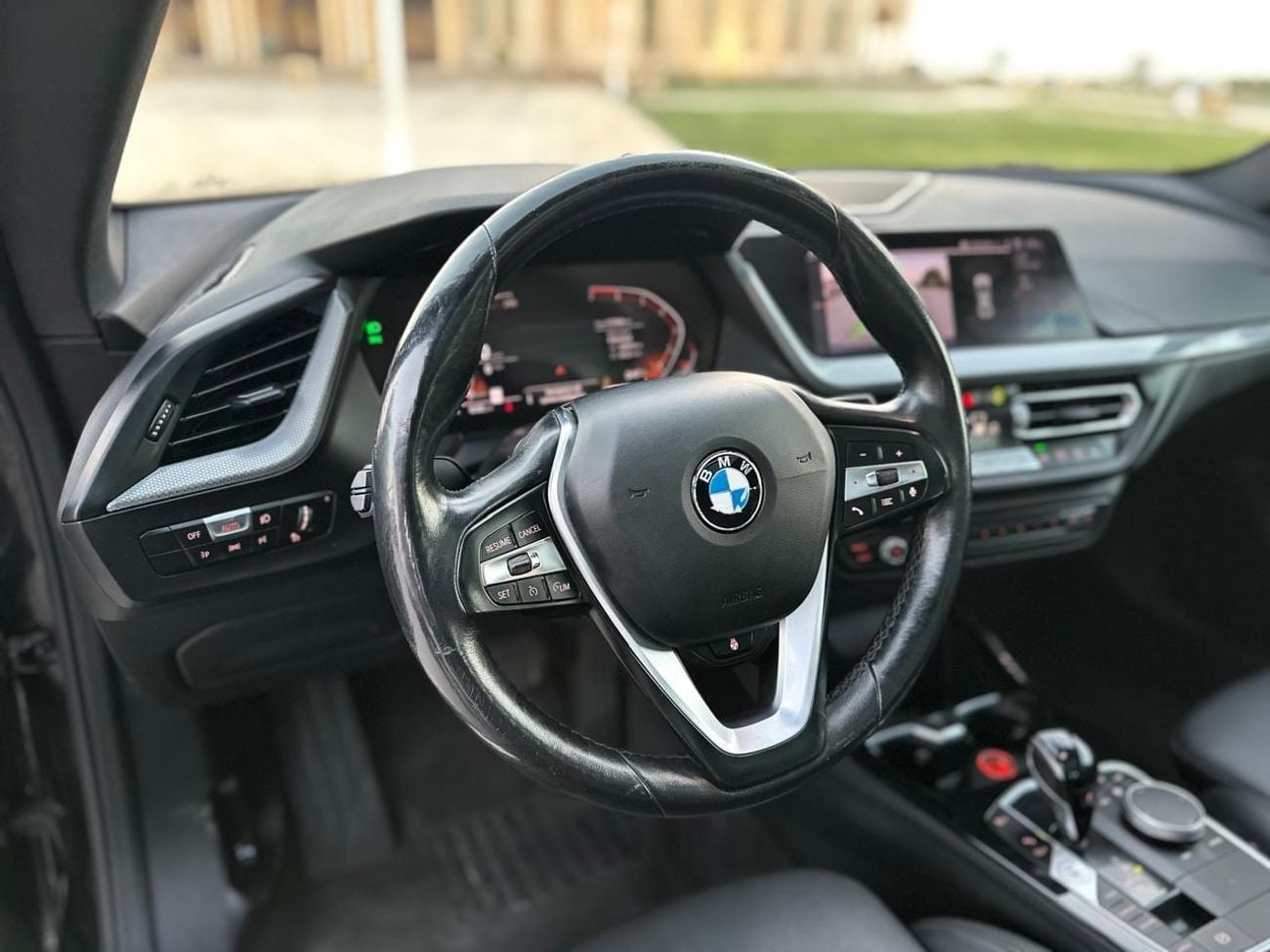 بي أم دبليو 228i