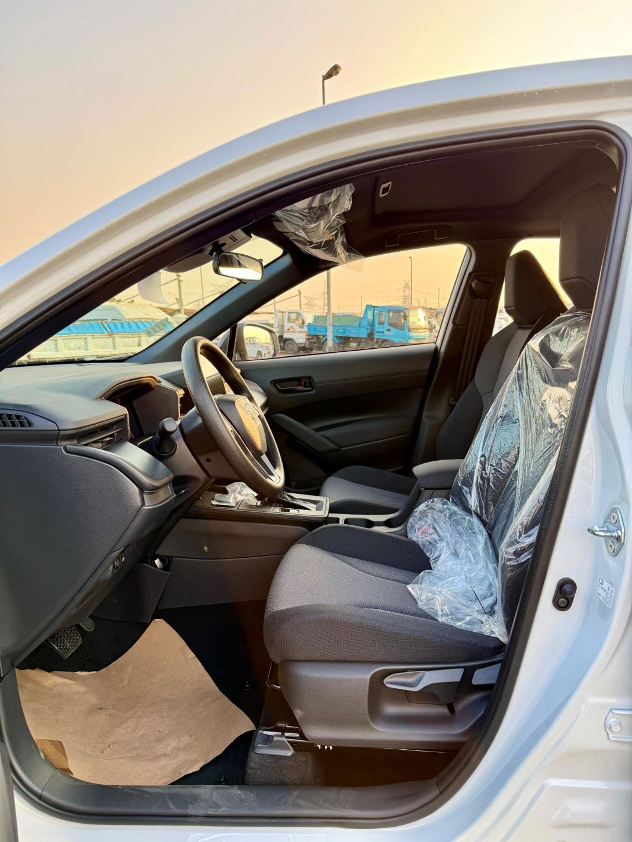 Toyota Frontlander Toyota Frontlander 2.0L Hybrid MiD Option