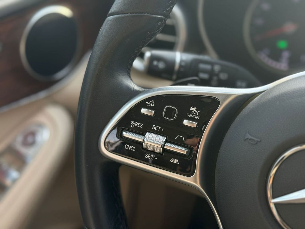 Mercedes-Benz GLC 300 Mercedes GLC 300 SUV 2022 10,000 KM Only