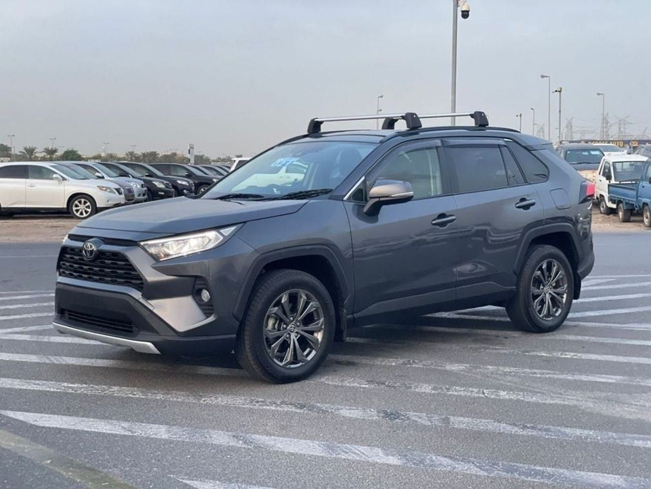 Toyota RAV4 2022 Toyota Rav4 Right Hand Drive  2.0L V4 - MidOption - 26,600 Km