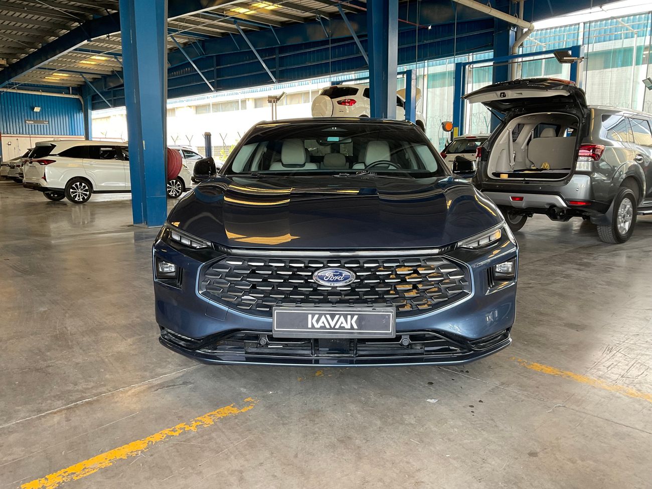 فورد توروس Titanium | شامل الضمان | 0 ﺪﻔﻋﺓ ﺃﻮﻟﻯ