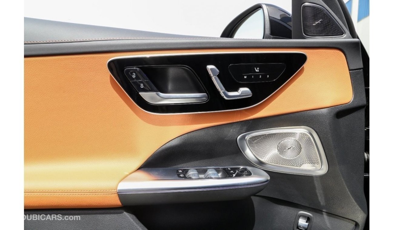 Mercedes-Benz C 200 GCC Night Package with Warranty.Local Registration + 5%