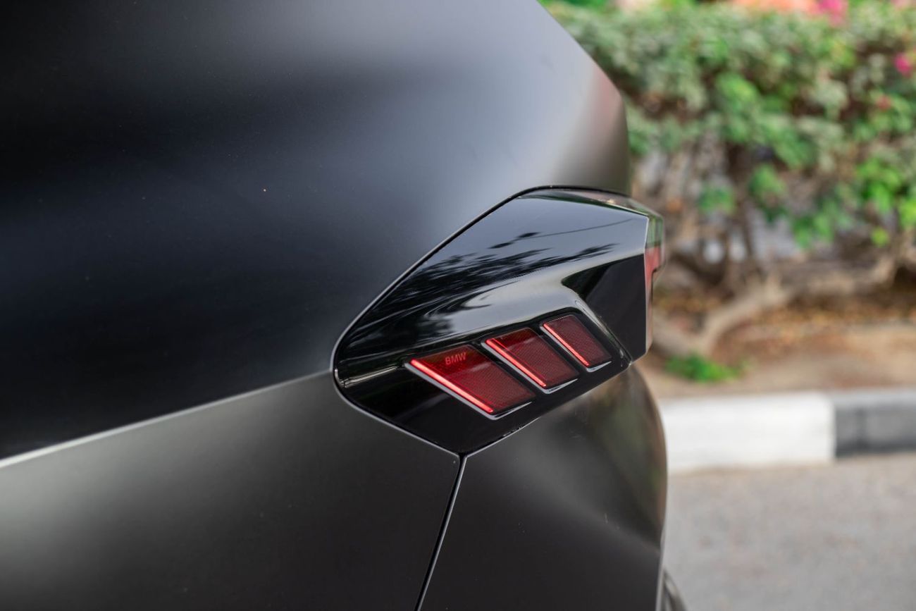 بي أم دبليو XM 2024 BMW XM – Pure Power. Bold Design.    2024 | 10,000 K 4.4L Twin-Turbo V8 + Electric – 653 HP | 0