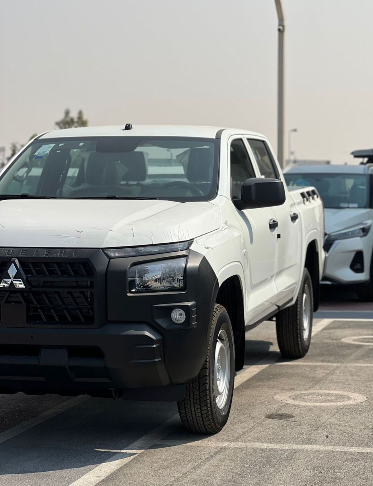 Mitsubishi L200 GL Double Cab Diesel M/T 2.4L