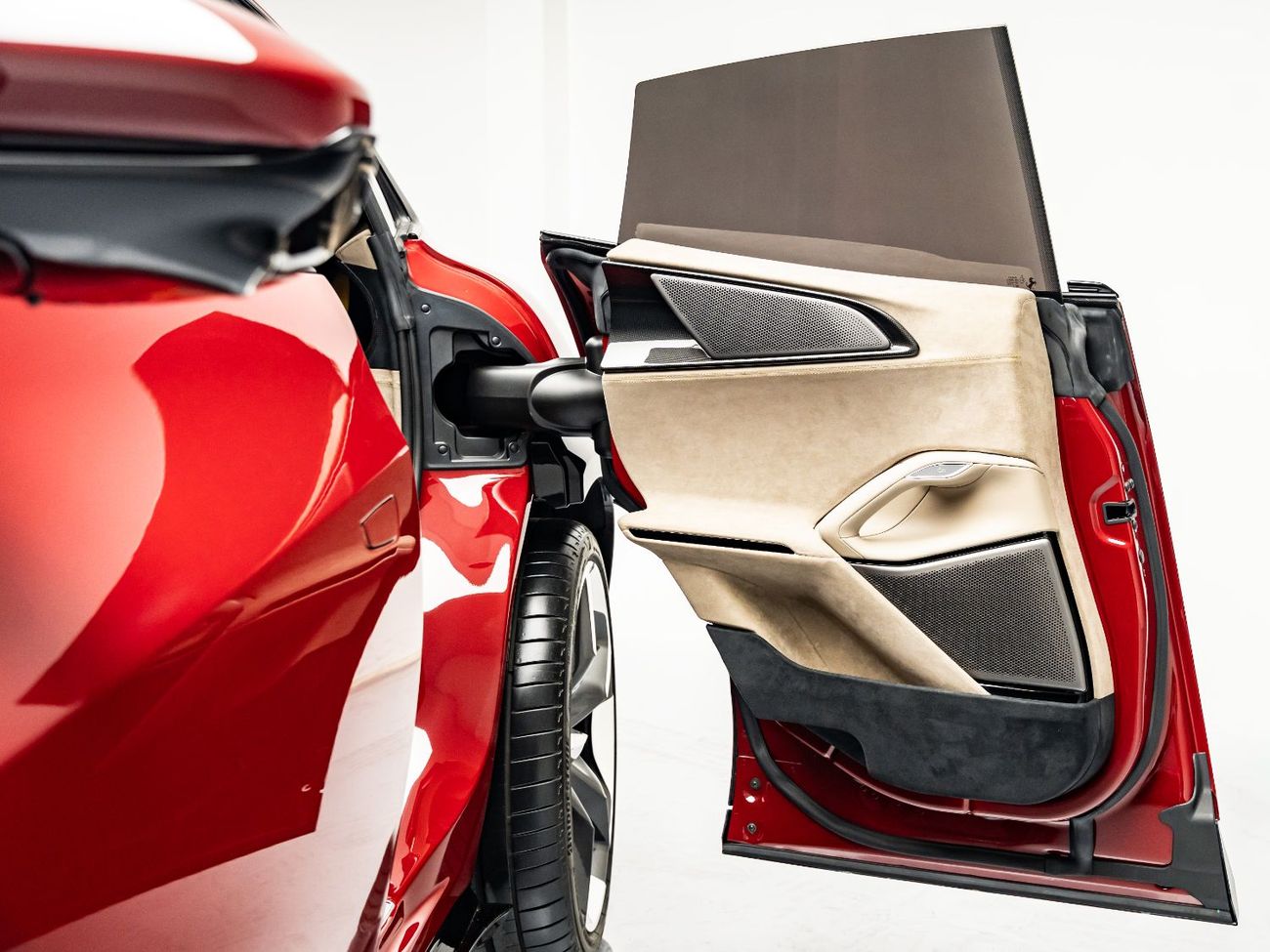 Ferrari Purosangue 2025 Ferrari Purosangue, 2028 Ferrari Warranty, 2032 Ferrari Service Contract, Low KMs, GCC