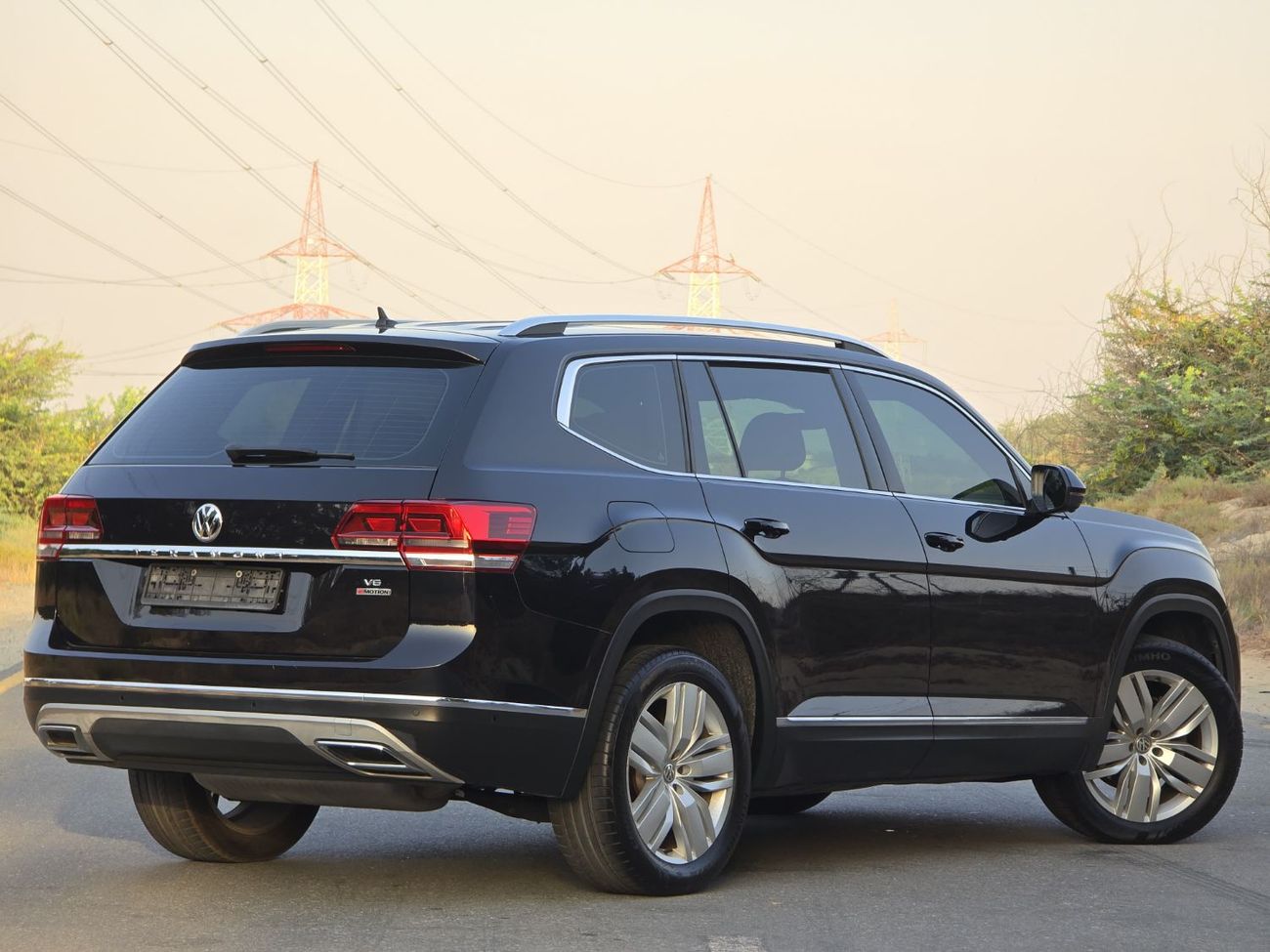 Volkswagen Teramont Highline 3.6L VOLKSWAGEN TERAMONT 2019 GCC ORGINAL PAINT // FULL OPITION // PERFECT CONDITION