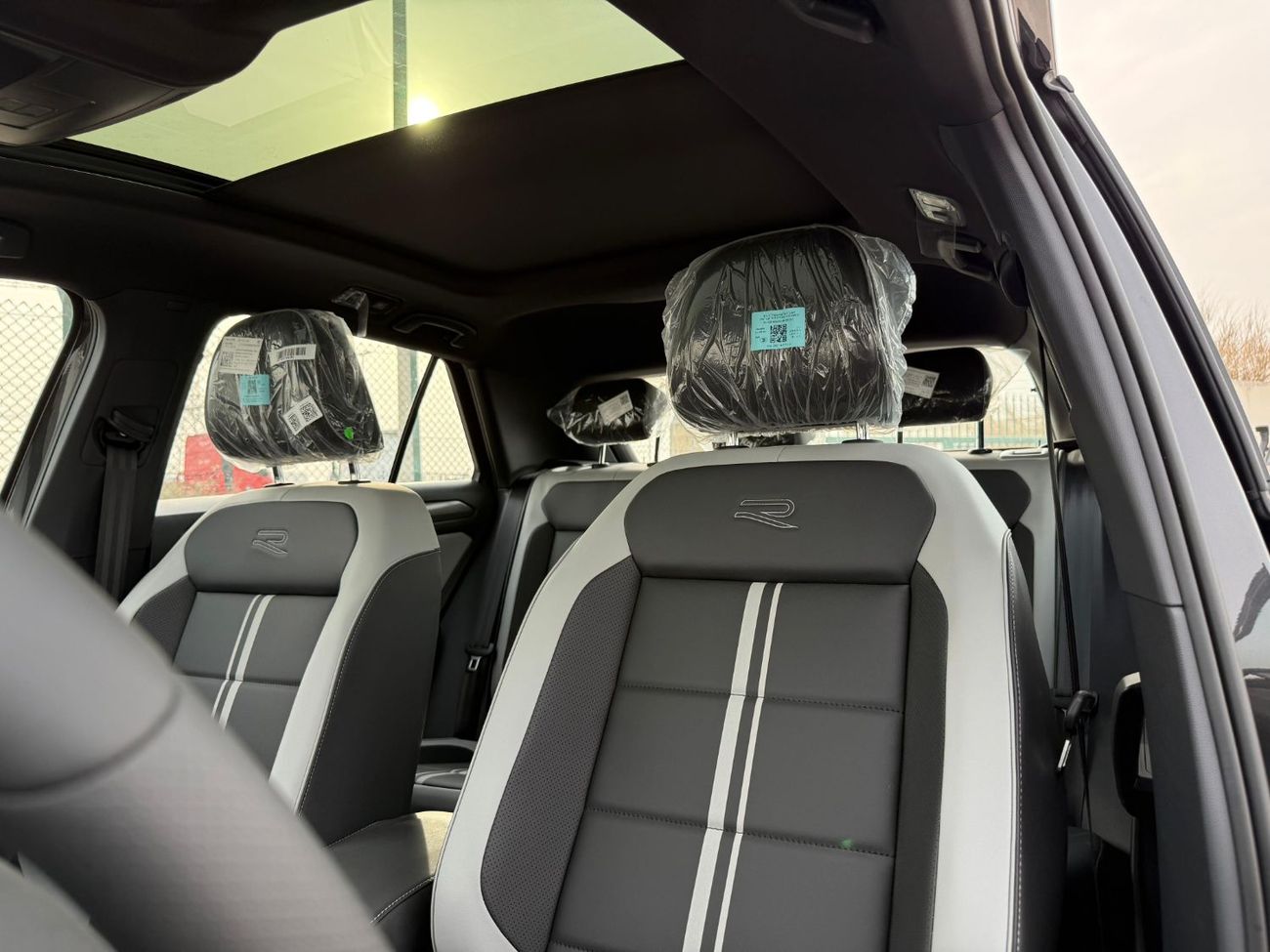 فولكس واجن T ROC 300 TSI 1.5L Turbo Petrol 2025 Export Price @ 73,000 AED