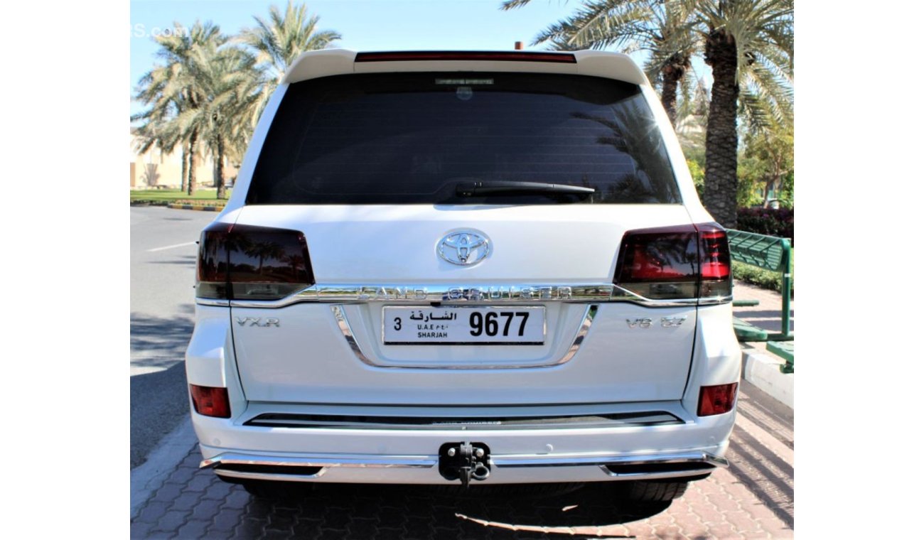 Toyota Land Cruiser V8 VXR 5.7