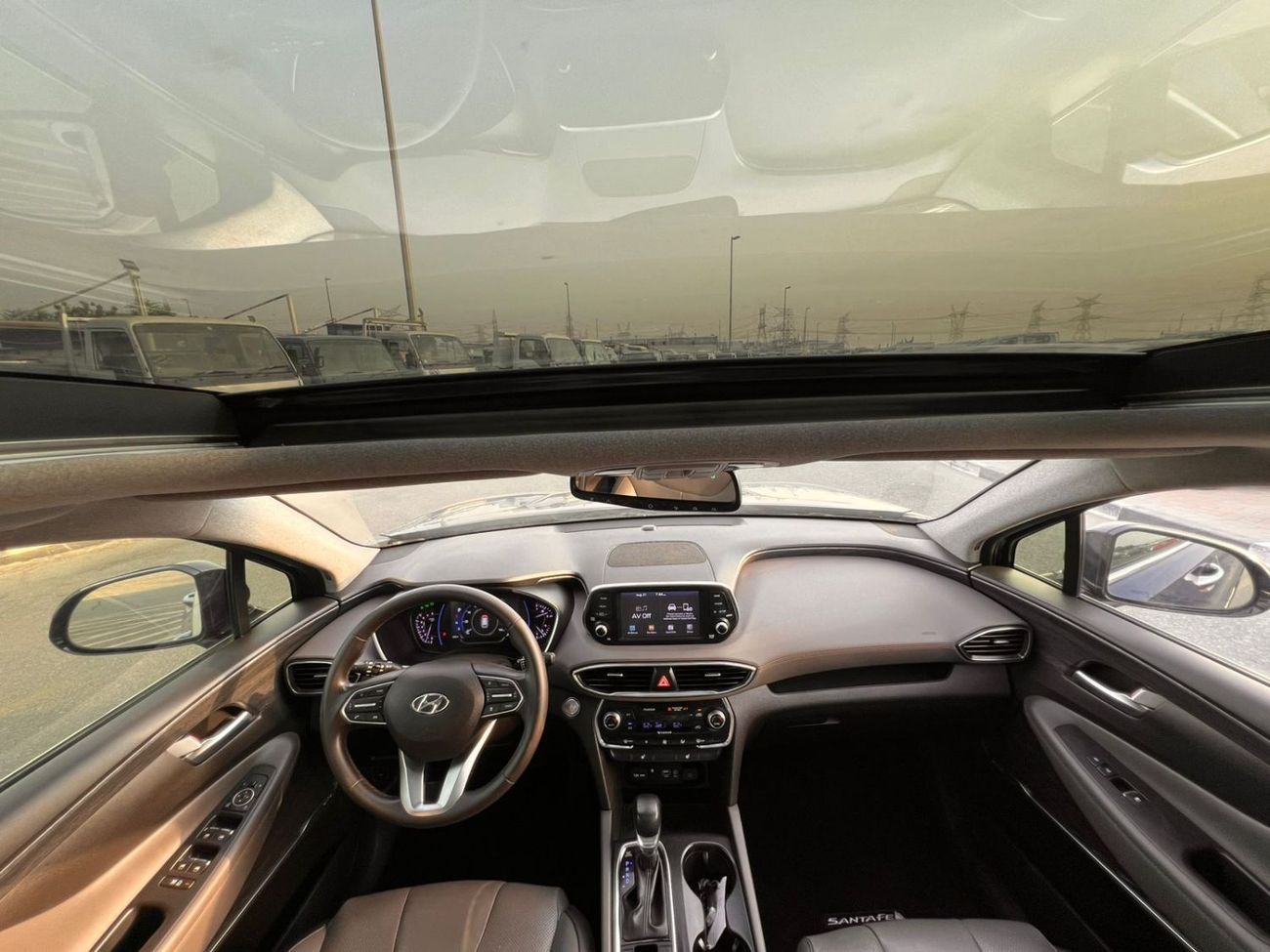 Hyundai Santa Fe 2020 Hyundai Santafe Full Option Panoramic View - 2.4L V4 - With Radar & Sensor -