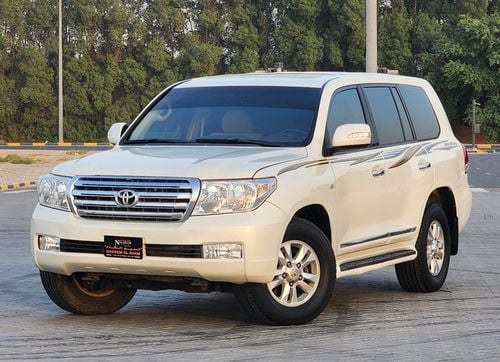 Toyota Land Cruiser GX.R V8