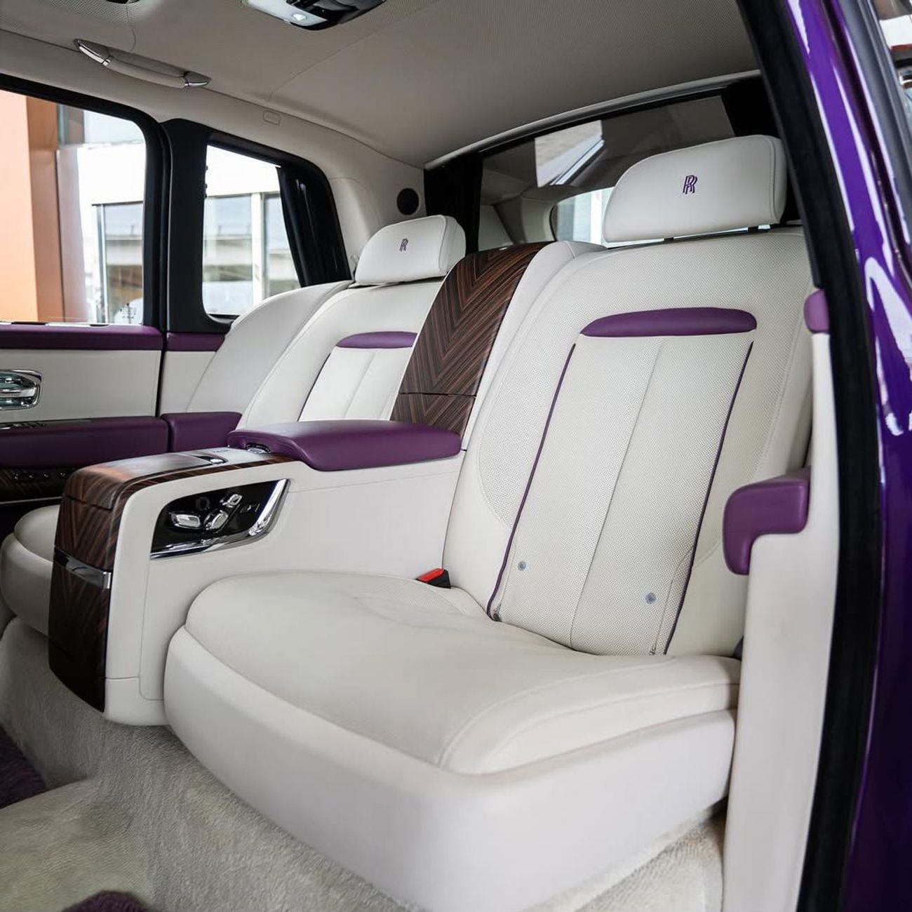 رولز رويس كولينان STD 2019 ROLLS ROYCE CULLINAN  GCC DONE 78,000KM