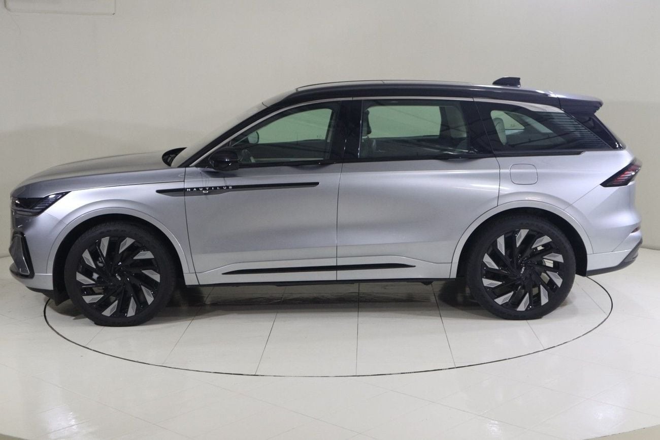 لينكولن ناوتيلوس PRESIDENTIAL HYBRID / NAU925H/ AL TAYER MOTORS /AL QOUZ SHOWROOM