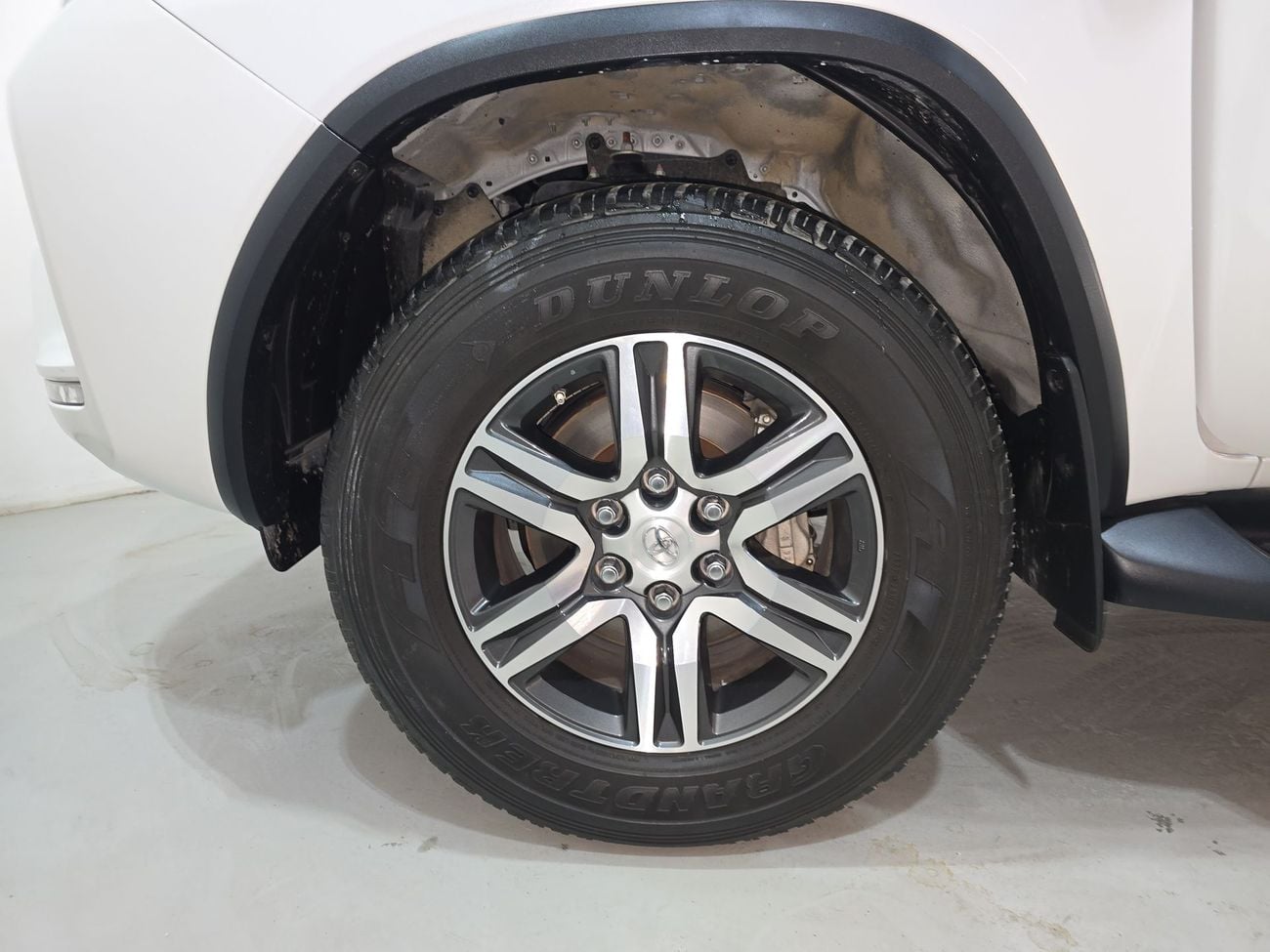 Toyota Fortuner EXR 2.0