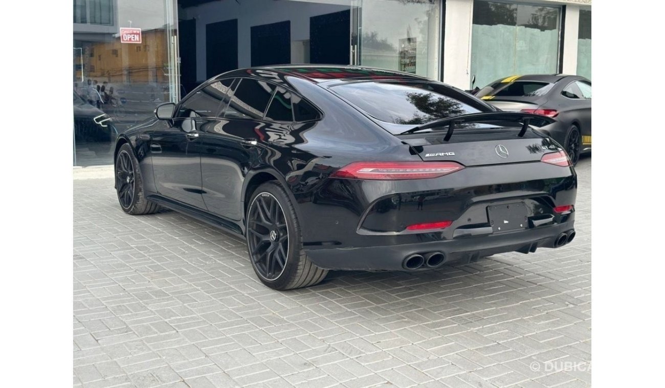 مرسيدس بنز AMG GT 43 4MATIC+