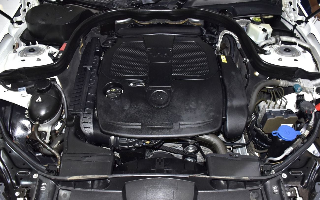 Mercedes Benz E300 AVANTGARDE SPORT EXCELLENT DEAL for our Mercedes Benz E300 ( 2014 Model ) in White Color GCC Specs