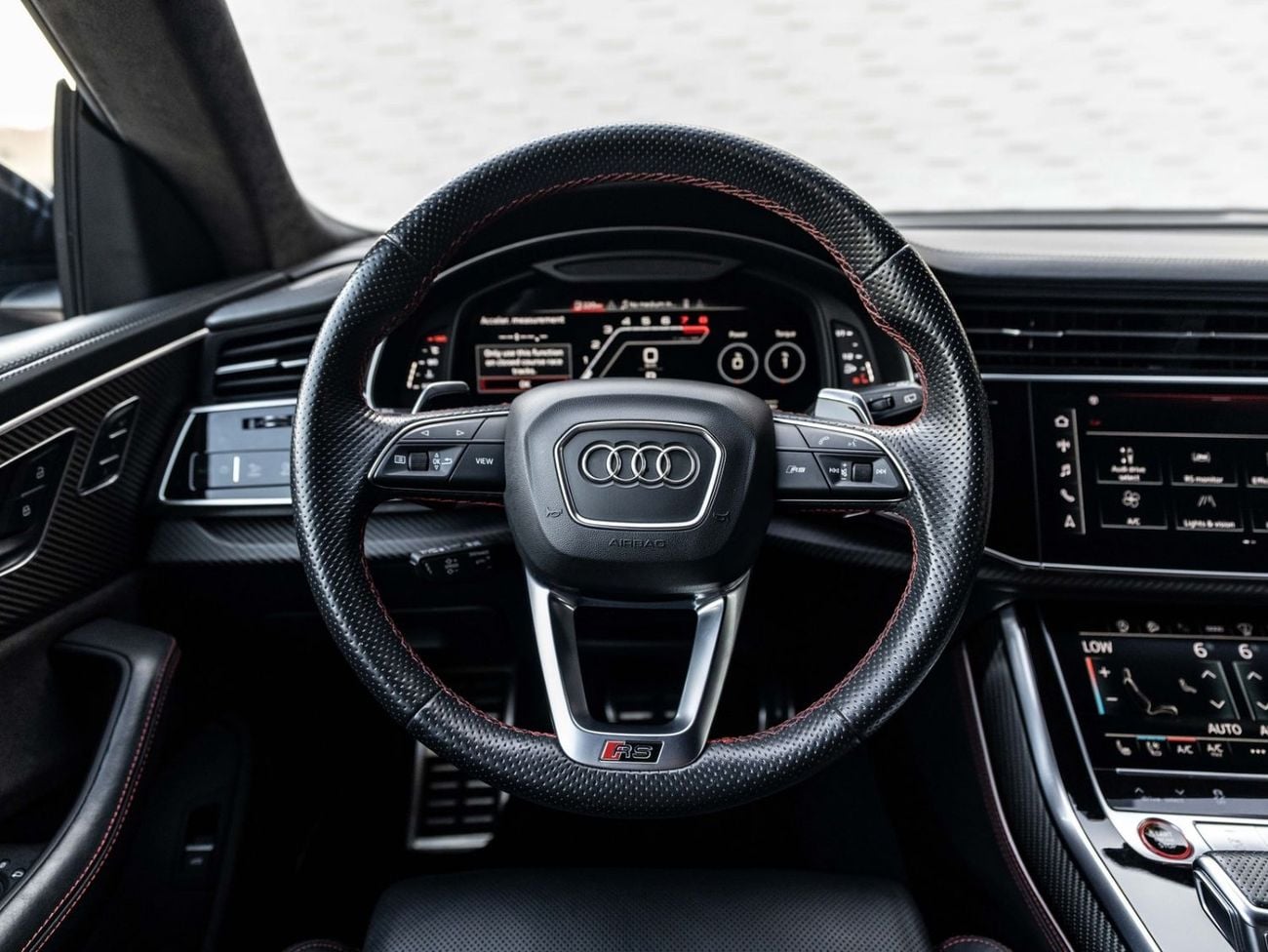 Audi RSQ8 STD