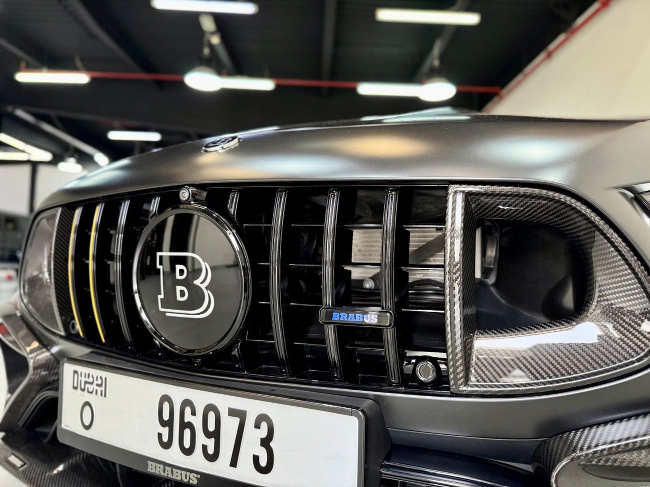 مرسيدس بنز GT 63 S BRABUS 900 ROCKET