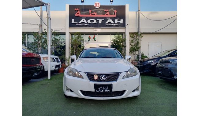 Lexus IS 250 2010 model, leather hatch, cruise control, fog lights, rear spoiler, in excellent condition