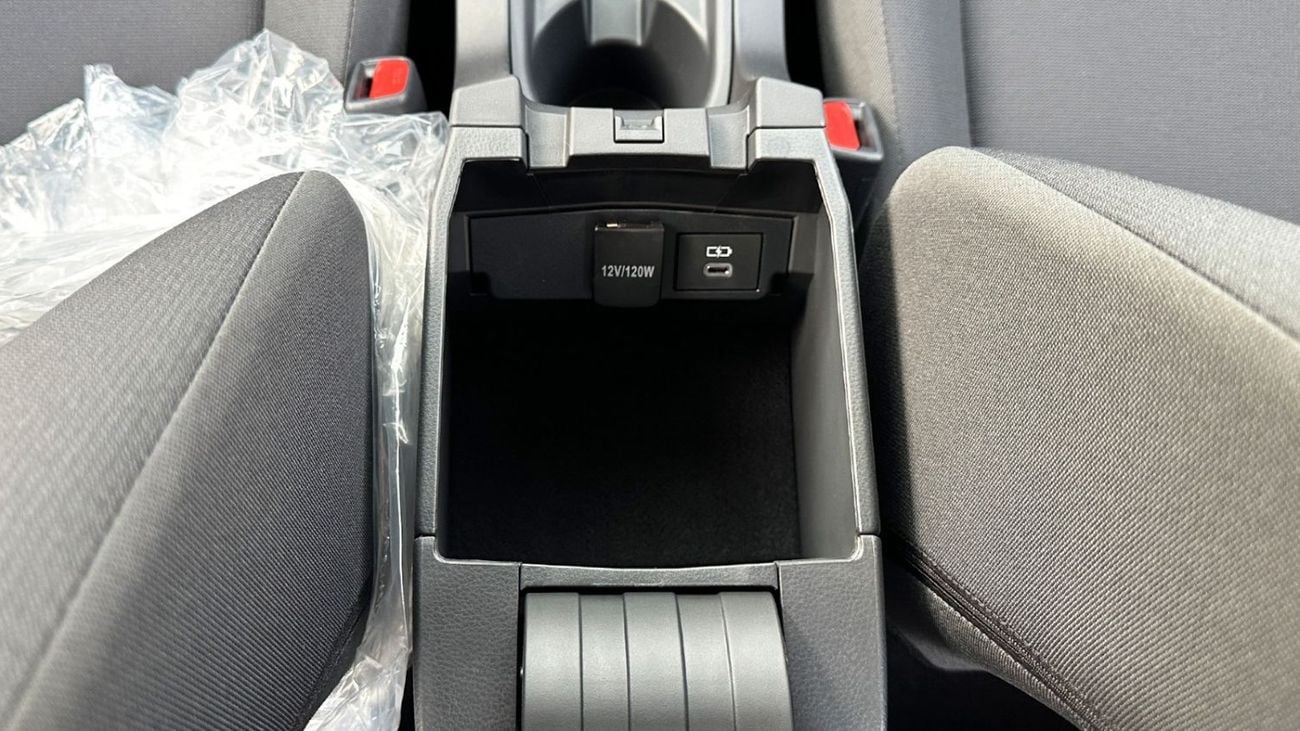 تويوتا كورولا كروس 65000 Corolla Cross petrol 1.5L AT MY2025 0KM