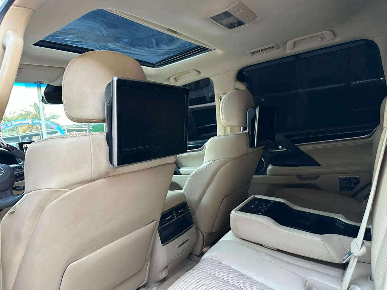 Lexus LX570 PLATINUM PREMIER