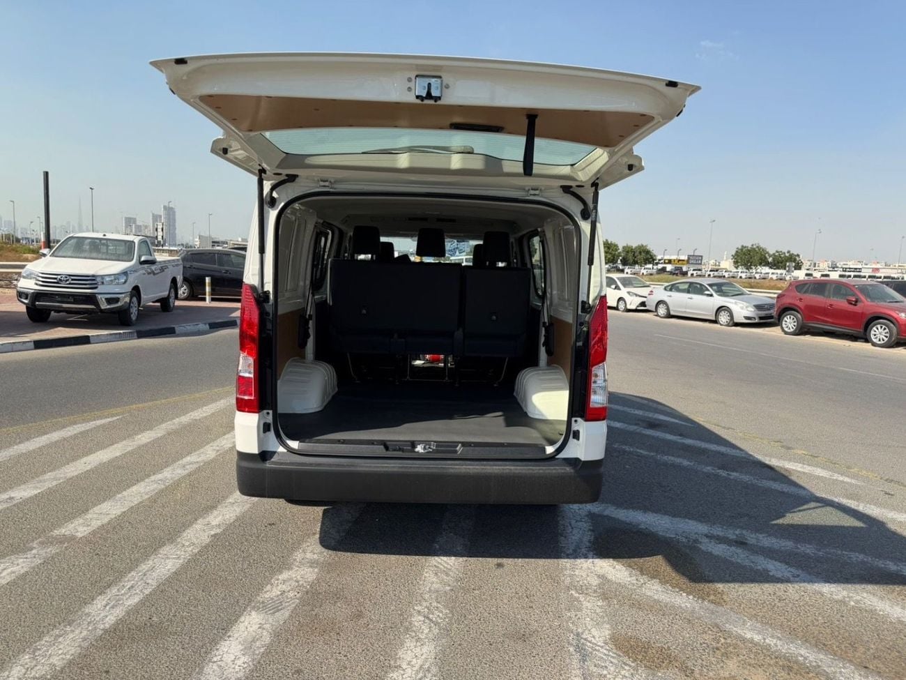 Toyota Hiace GL Hiace cargo,automatic, 3.5L , 3seats