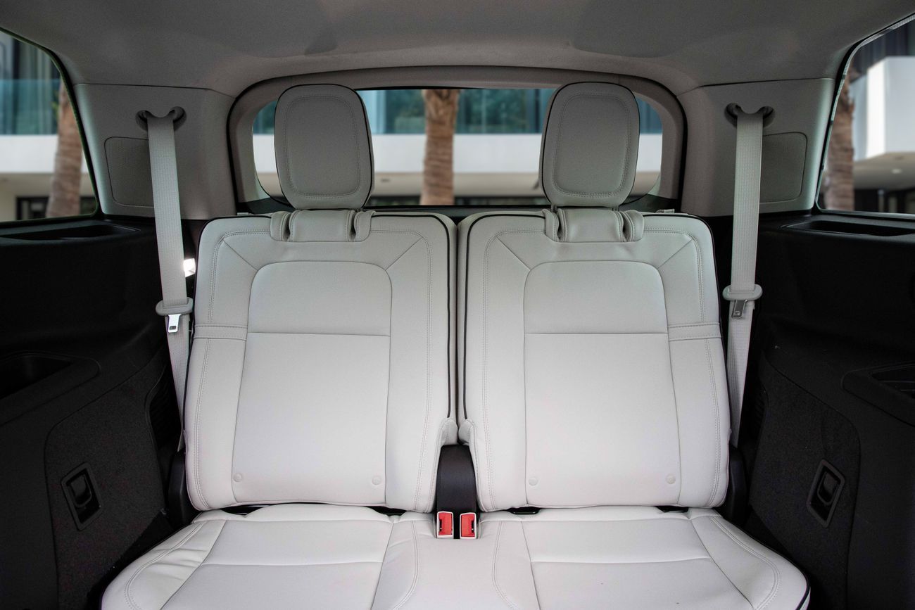 Lincoln Aviator Aviator Presidential | 4,093 P.M | 0% Downpayment | Aviator Presidential | Agency Warranty!