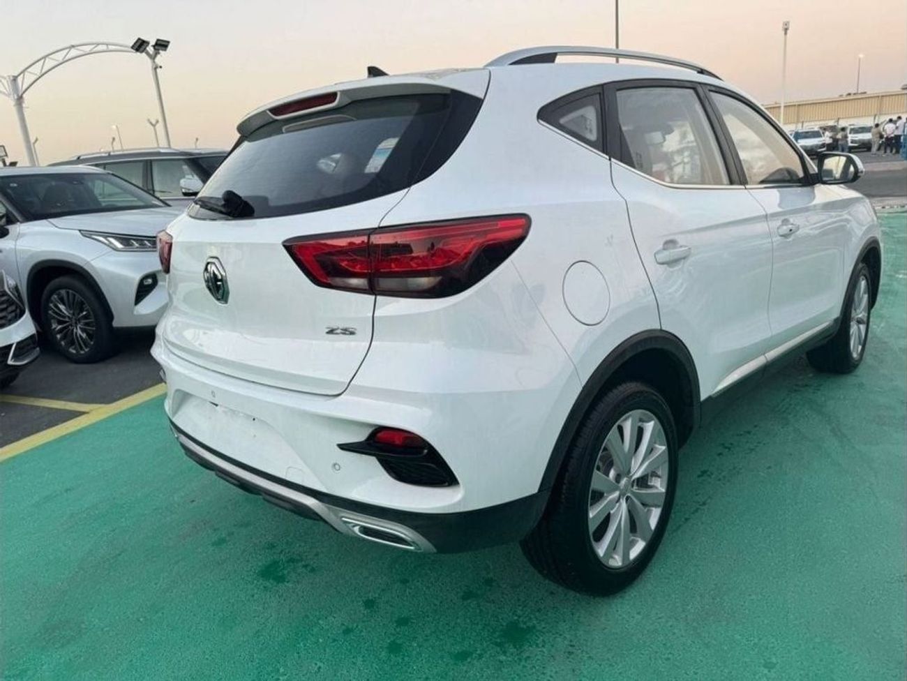 أم جي ZS 1.5L PETROL 2024 GCC