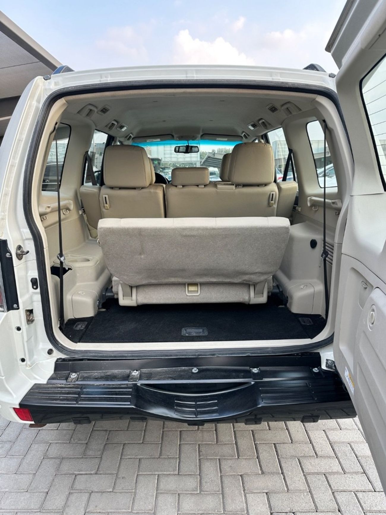 Mitsubishi Pajero GLS 3.5L (189 HP)