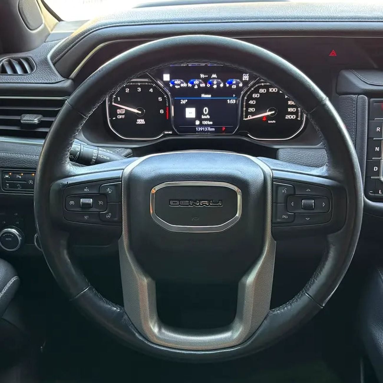 GMC Yukon Denali 6.2L Denali