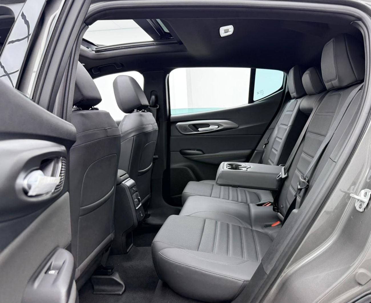 Alfa Romeo Tonale 2025 Alfa Romeo Tonale Veloce, 5 Years Alfa Romeo Warranty and Service Pack, Brand New, GCC