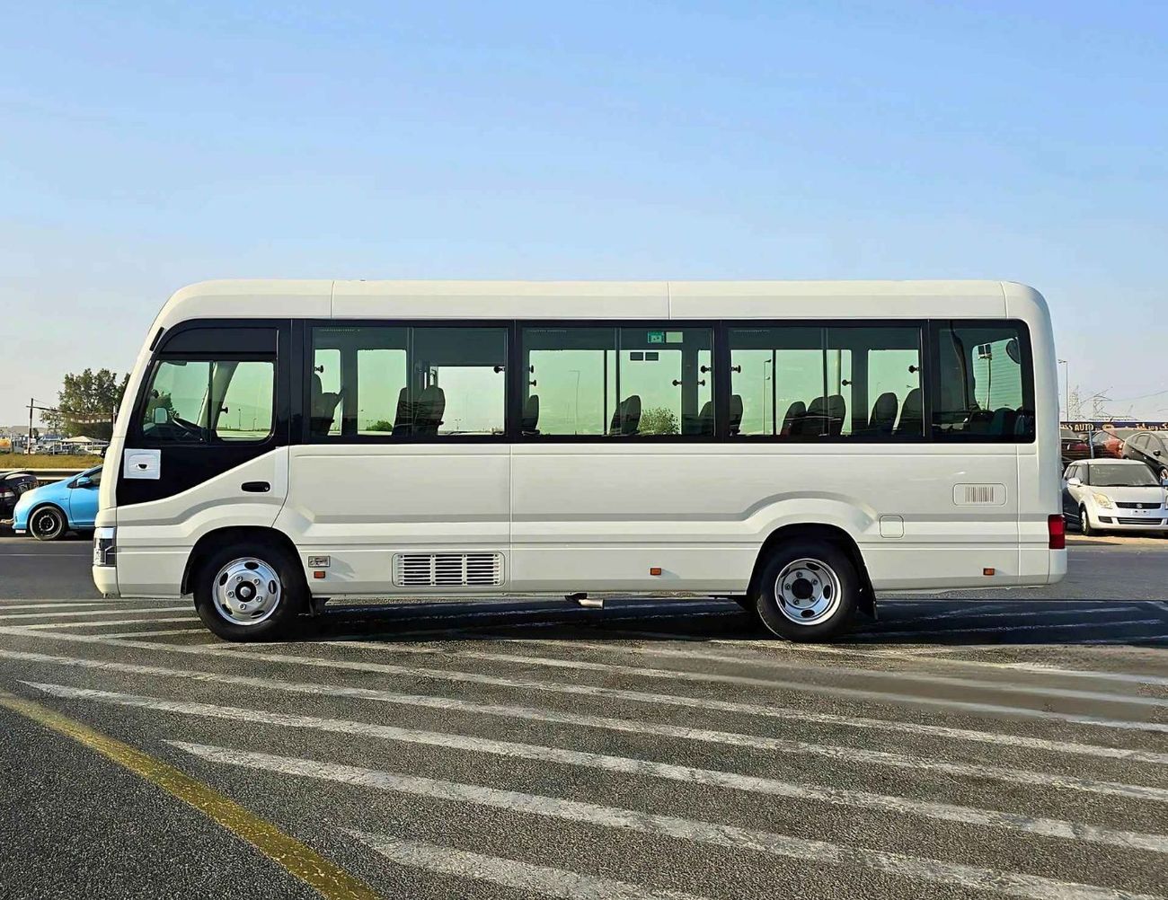 Toyota Coaster 23 SEATER/ AUTO DOOR/ HLF LUGGAGE RACK PW DIESEL AT 2.8L V4 /CODE#COD28B