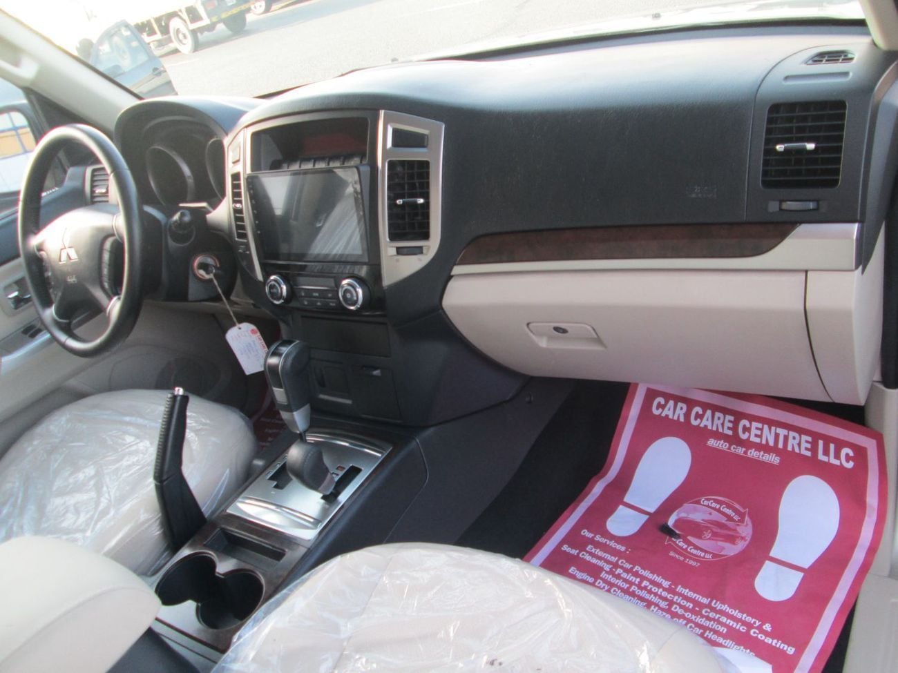 ميتسوبيشي باجيرو GLS M/L DIAMOND GLS Mid 3.5L (189 HP) (7 Seater)