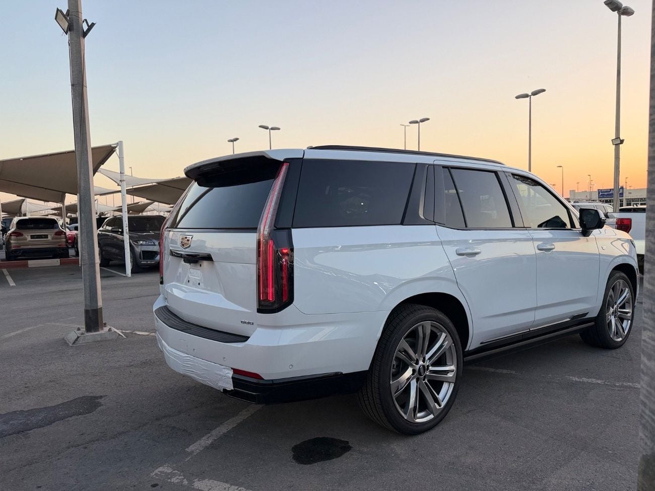 كاديلاك إسكالاد V SERIES