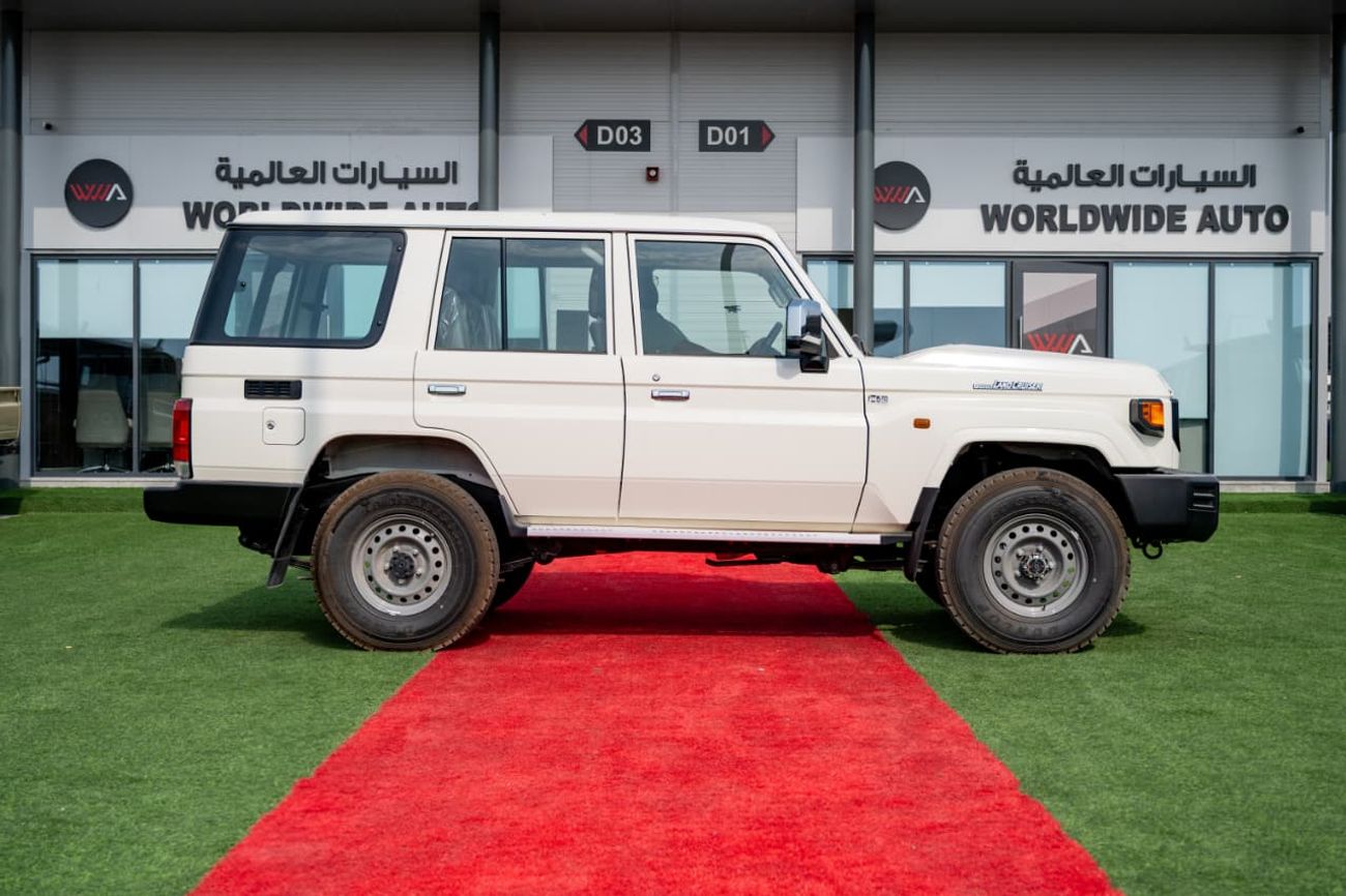 تويوتا لاند كروزر 70 Toyota LC 76 4.0L Petrol E Automatic 2025